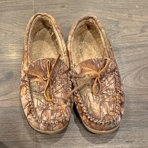 George Camouflage Slippers size 9/10 8:9
